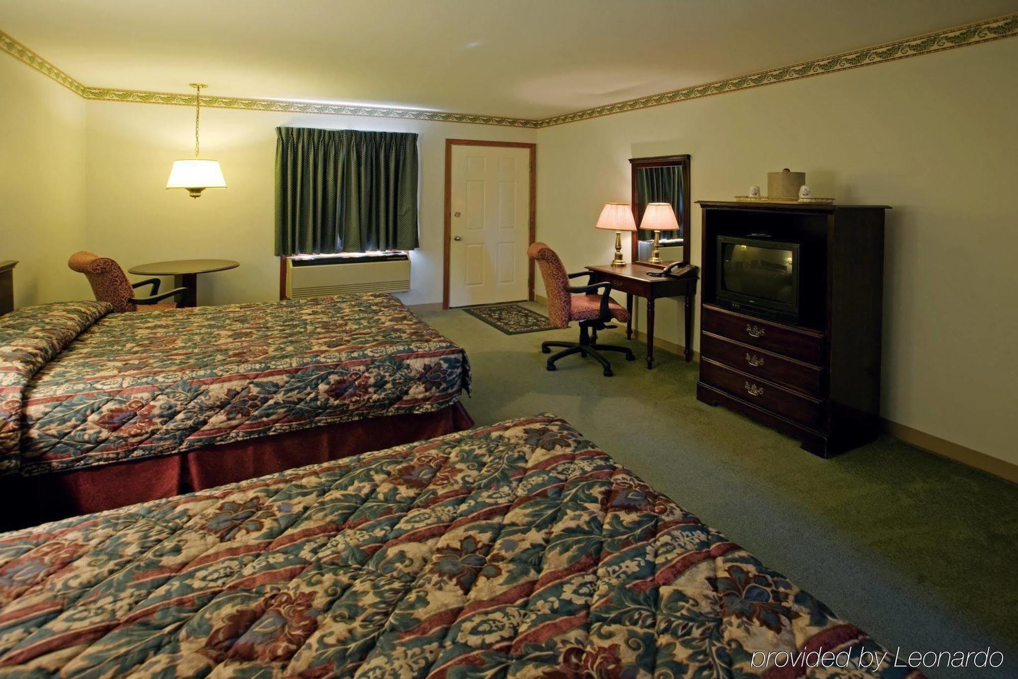 Americas Best Value Inn Scarborough Portland Room photo